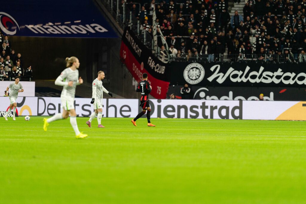 20251130_bundesliga_maenner_vfl_wolfsburg_no_edit_mb-69